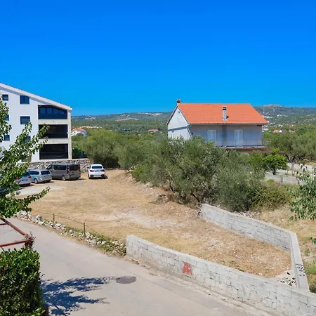 Apartament With Parking Space - 24468 *