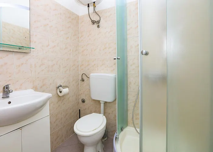 With Parking Space - 24468 Rogoznica (Sibenik-Knin)