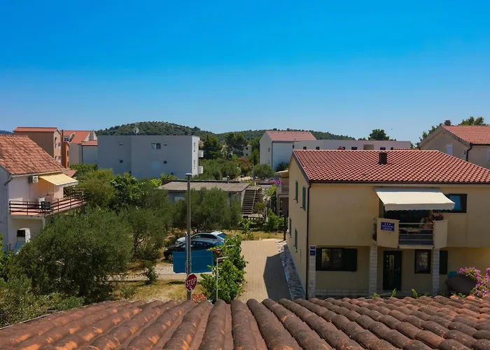 With Parking Space - 24468 Rogoznica (Sibenik-Knin)